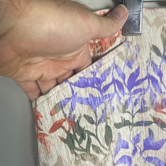 Northern Reflections Women's Skort Colorful Spring Floral‎ Pattern Size X-large - Picture 4 of 14